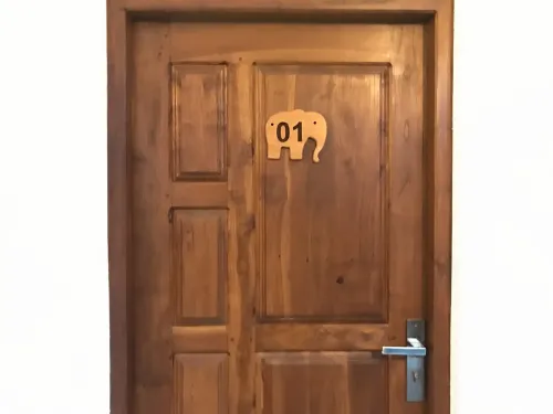 the-mammoth-udawalawe-room-1-000