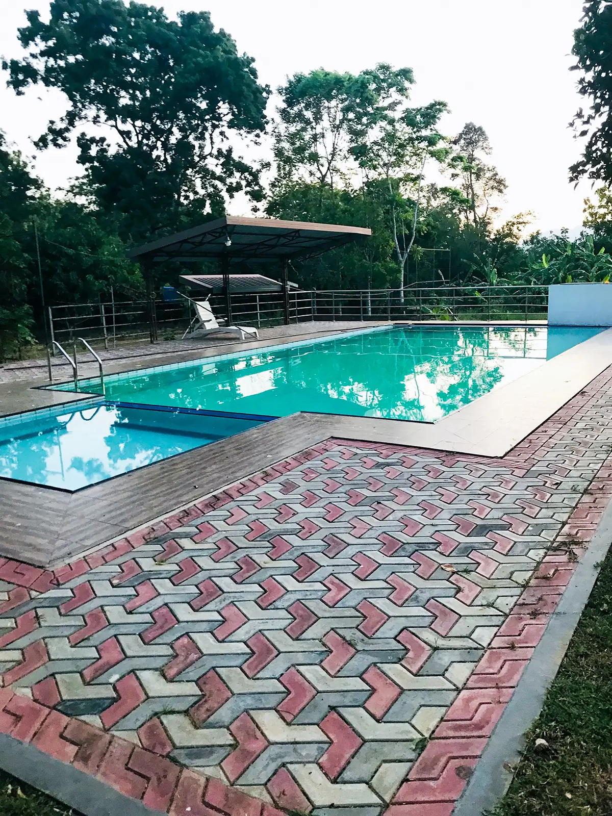 the mammoth udawalawe board swimming pool 2