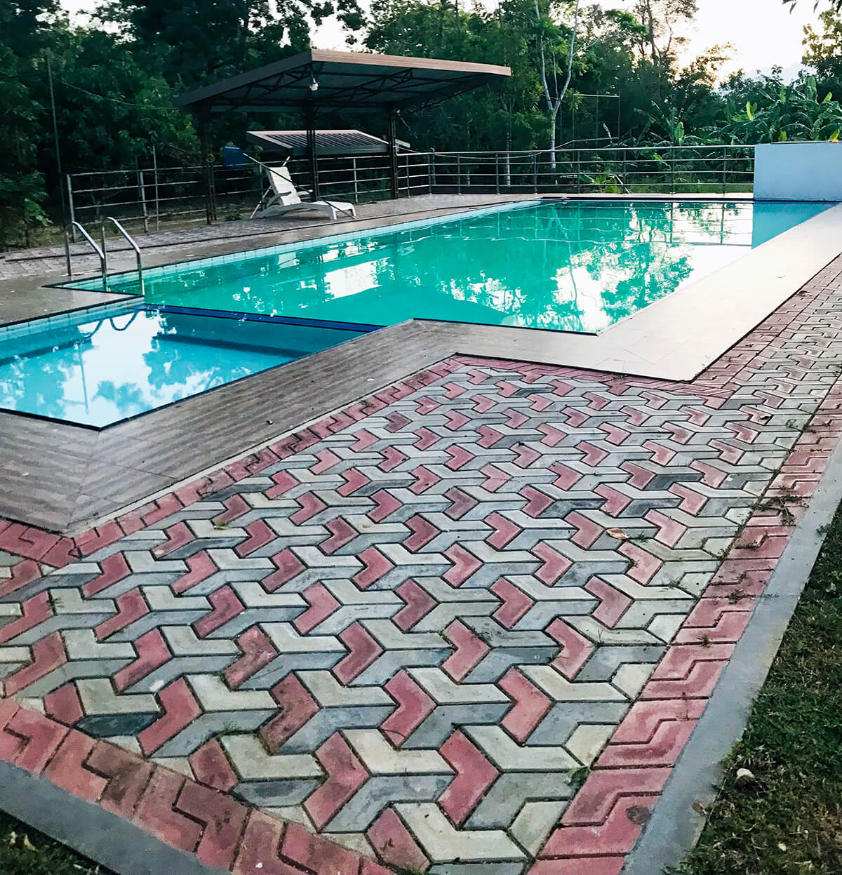 the mammoth udawalawe board swimming pool 4